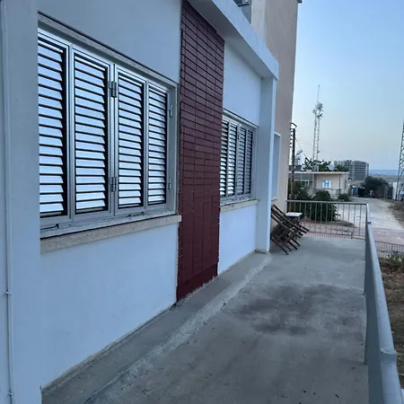 Sea View Apartament Trikomo
